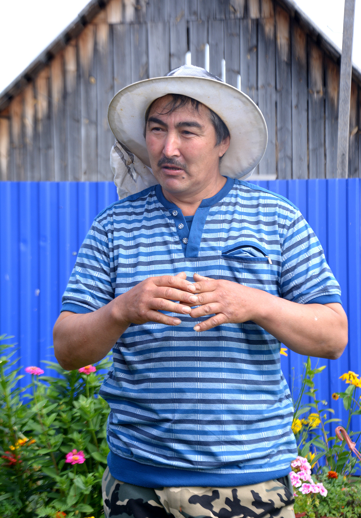 Тоҡомдары менән ҡортсолар