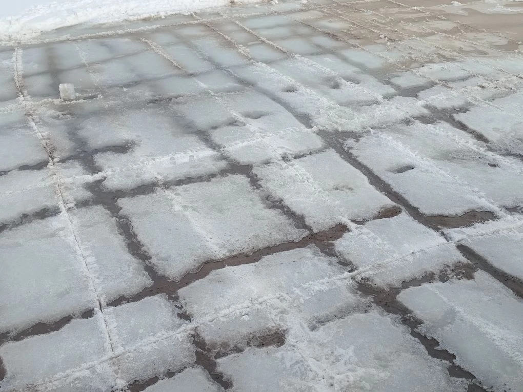 Ҡарҙар ирей, һыу таша