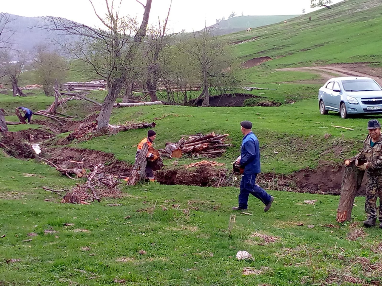 Еребеҙҙе йәмләп йәшәйек