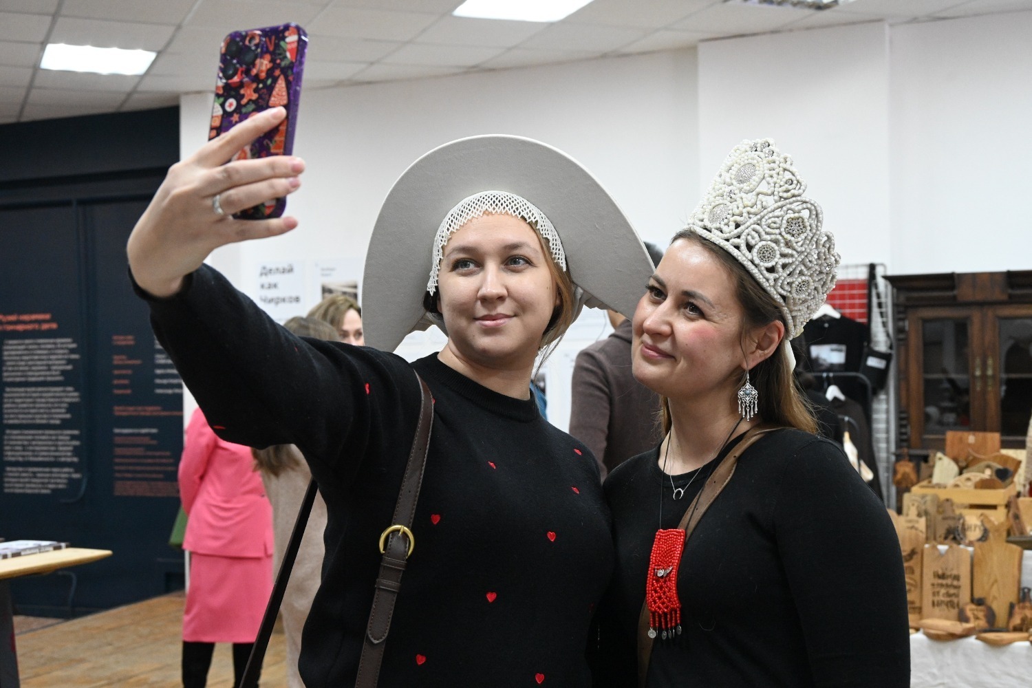 Яркий спектр бирской игрушки