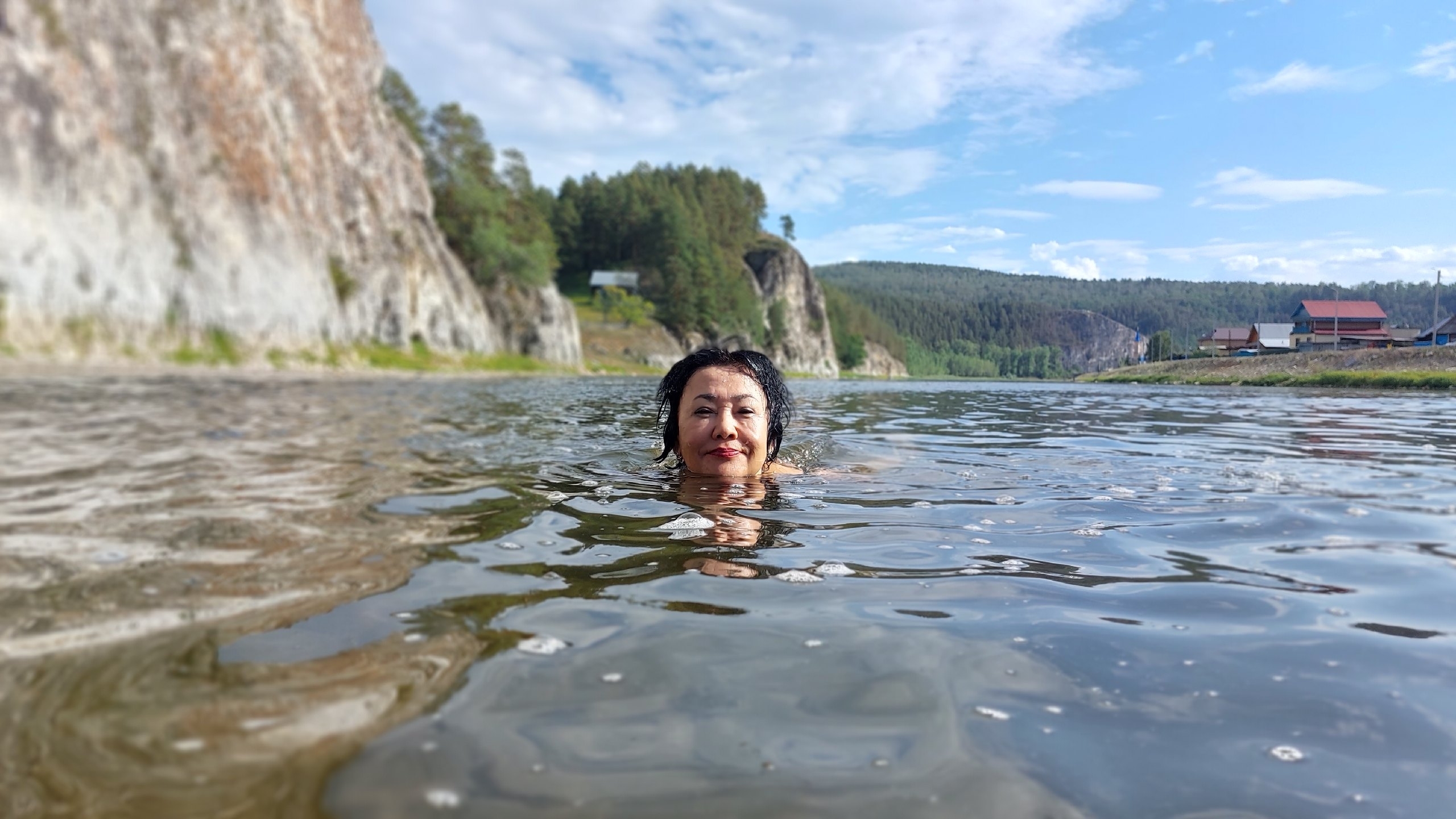 Әлфиә Юлсурина нишләп урамда йоҡлаған?