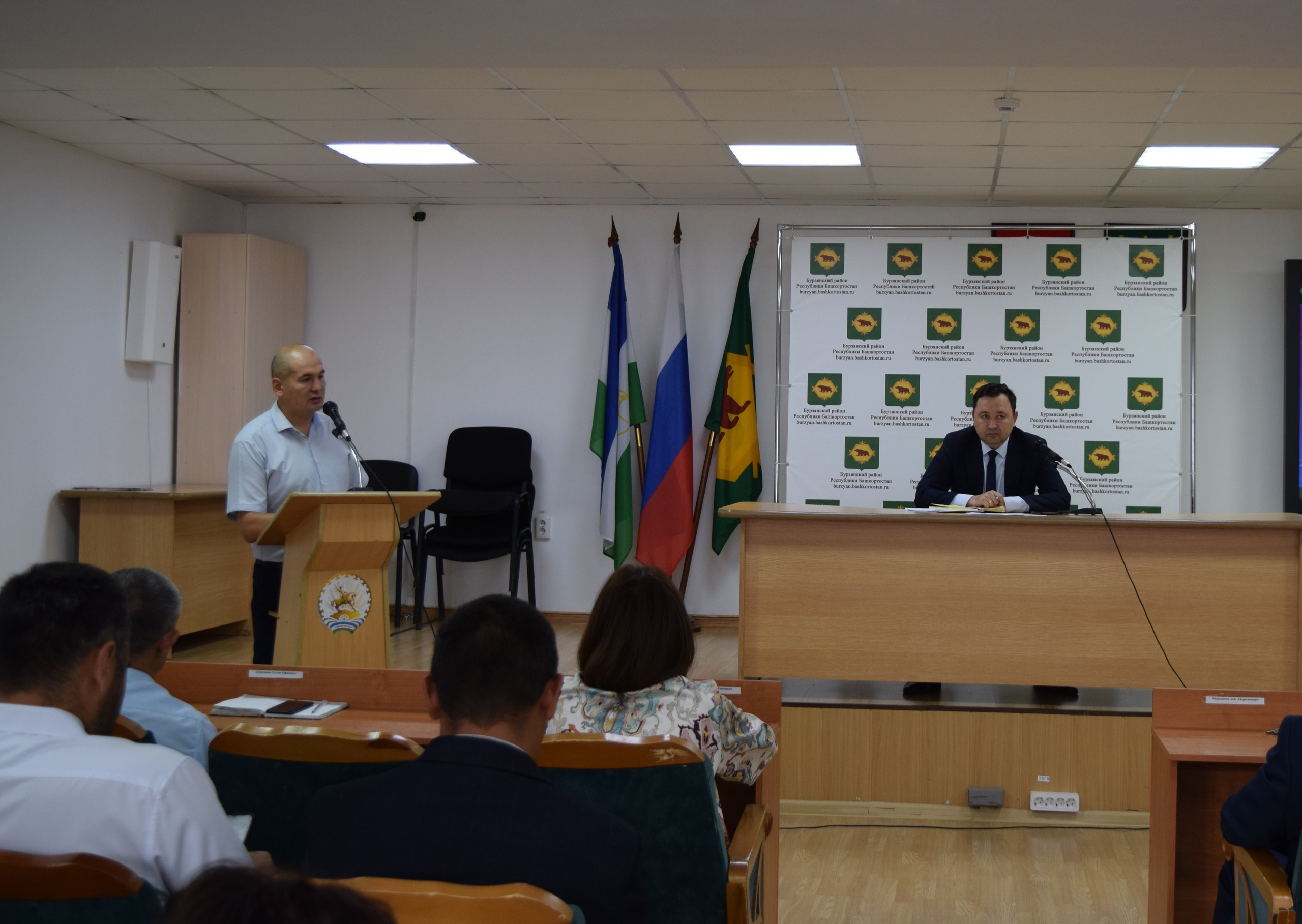 Кәңәшмәнең төп темалары - вируслы инфекция, сысҡан биҙгәге, һыу инеү миҙгеле ...