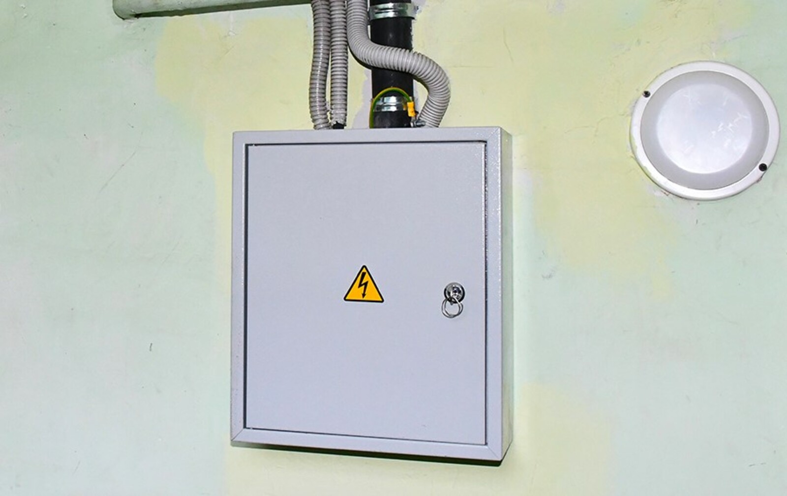 Подъездар яҡтырҙы