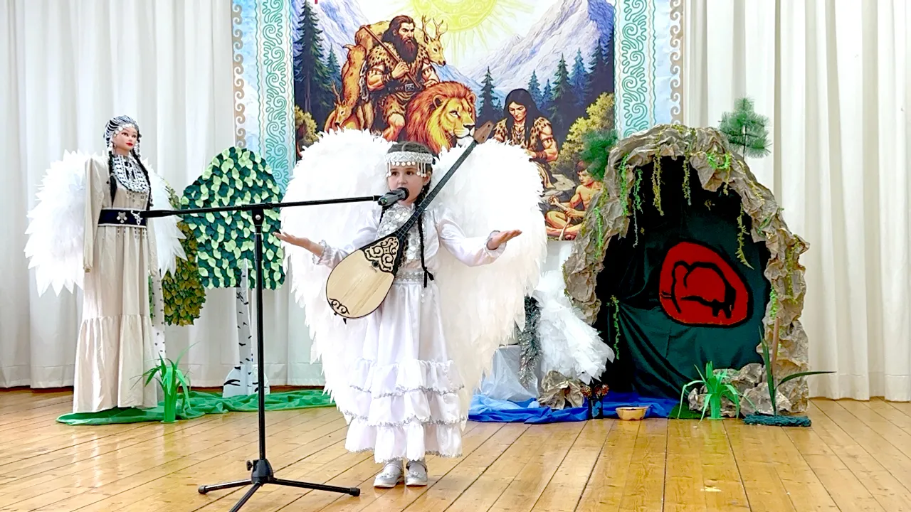 Бөрйәндә “Урал батыр” эпосын иң яҡшы һөйләүсе бәләкәс кем ул?