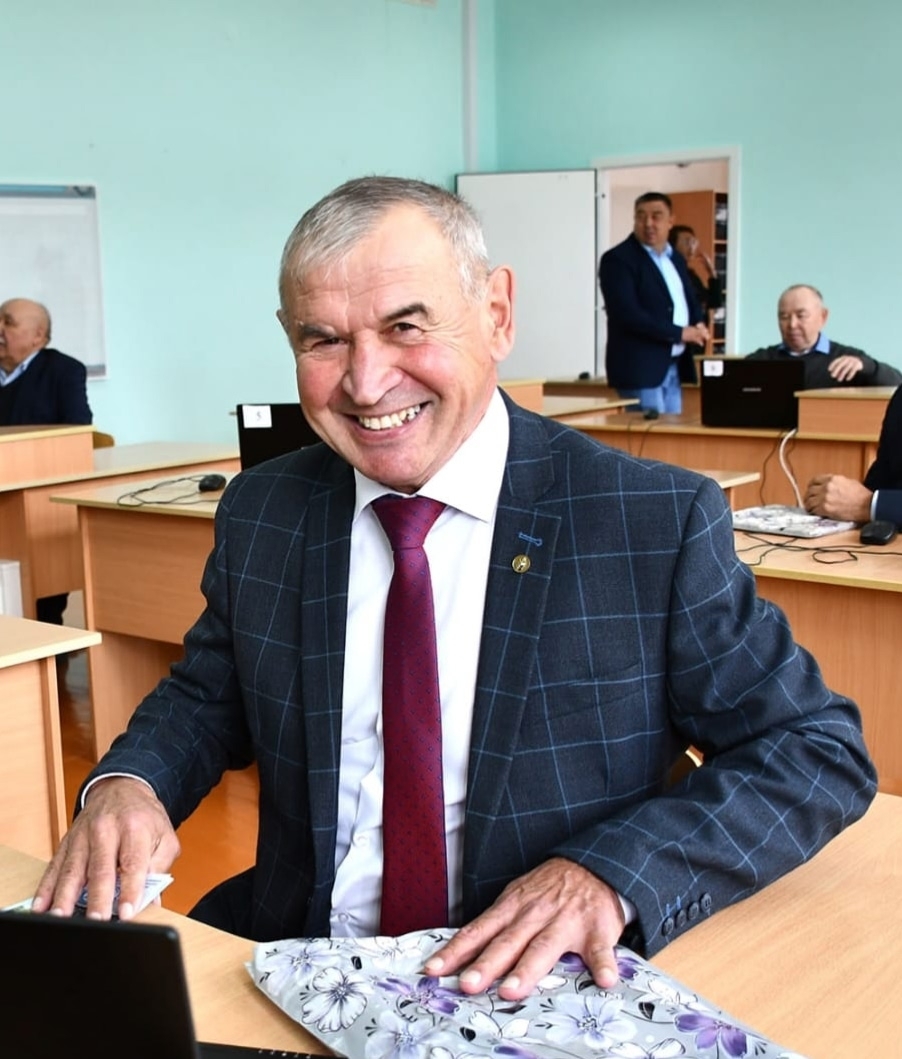 Шүлгән профессоры