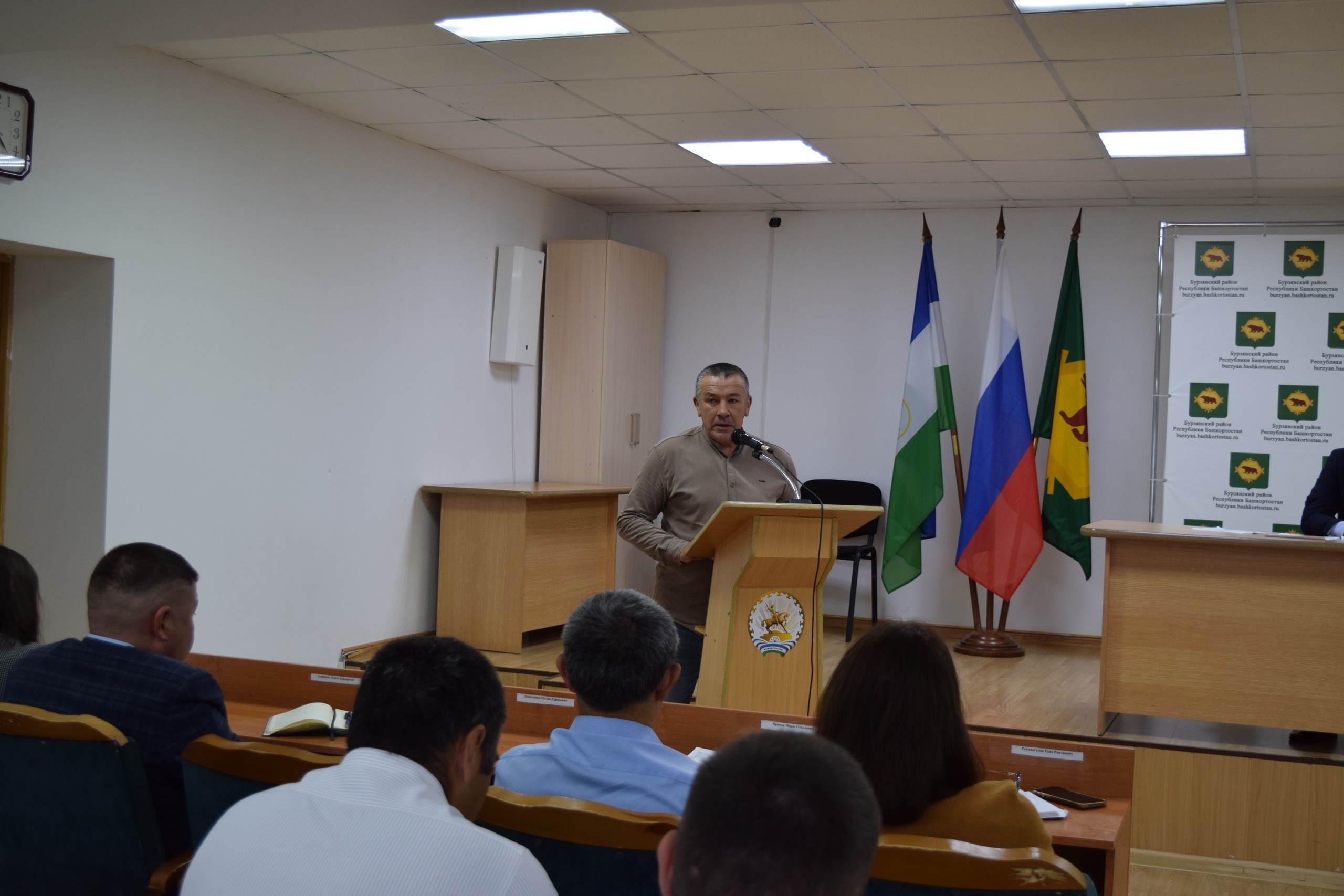 Көн ҡаҙағында – сәләмәтлек, йәйге ял, бүреләр һ.б. мәсьәләләр