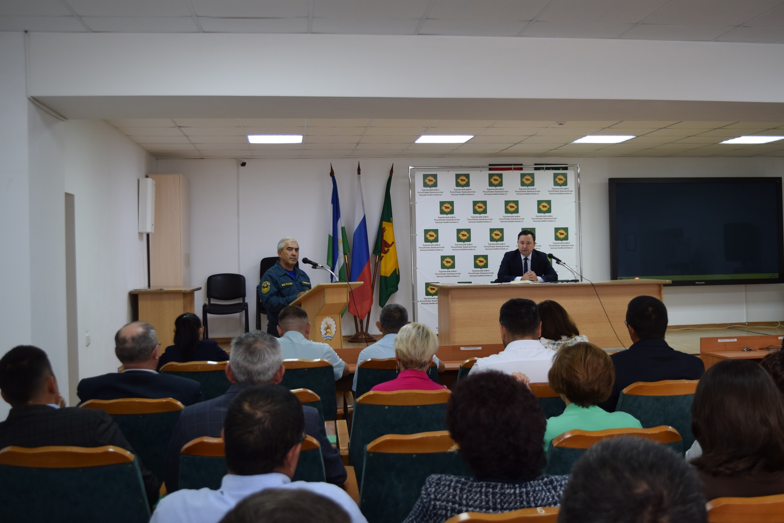 Кәңәшмәнең төп темалары - вируслы инфекция, сысҡан биҙгәге, һыу инеү миҙгеле ...