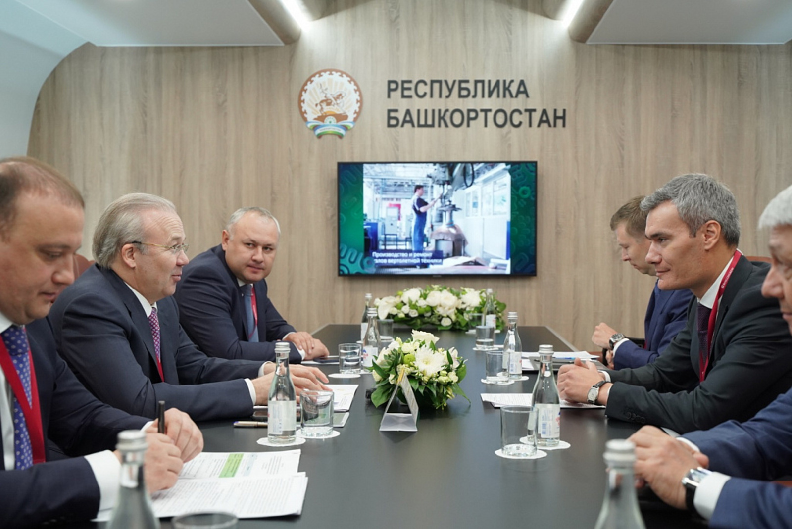 Андрей Назаров обсудил увеличение газомоторных заправочных станций в Башкортостане с «Газпром газомоторное топливо»