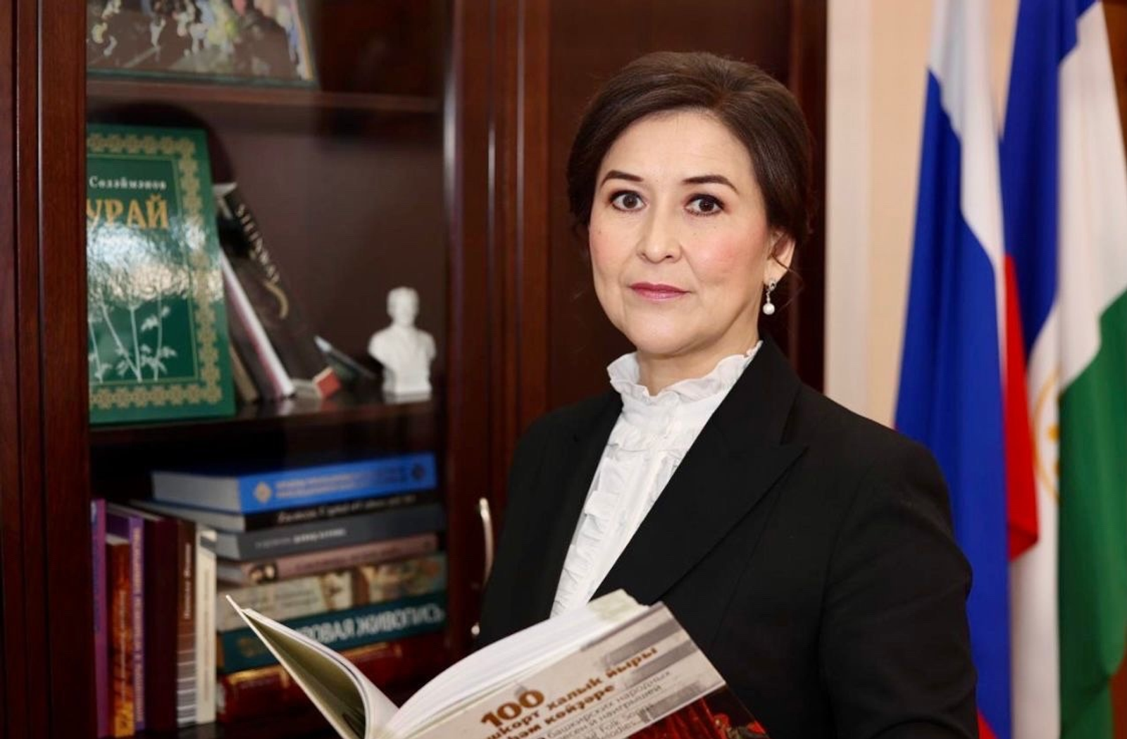 "Әминә Ивний ҡыҙын бик намыҫлы кеше һәм яҡшы министр тип иҫәпләйем"