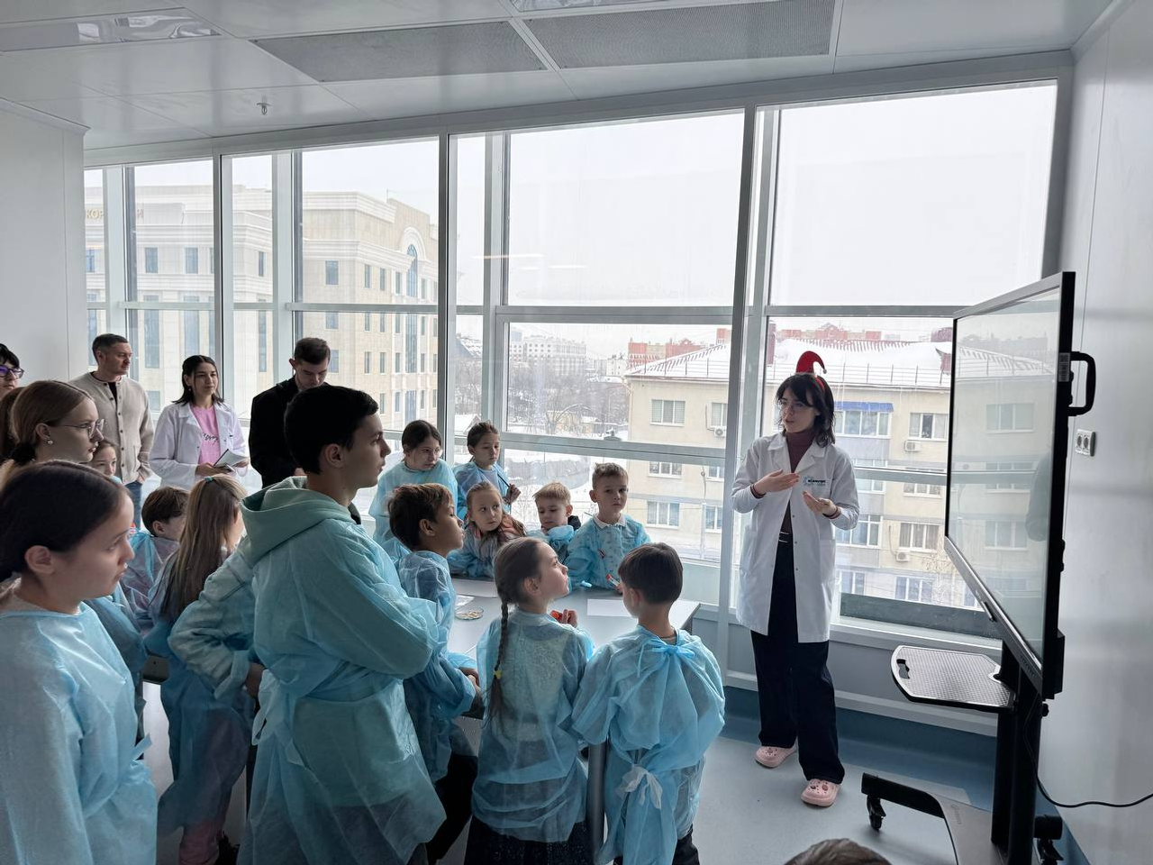 Уфимским школьникам показали лаборатории Межвузовского студенческого кампуса