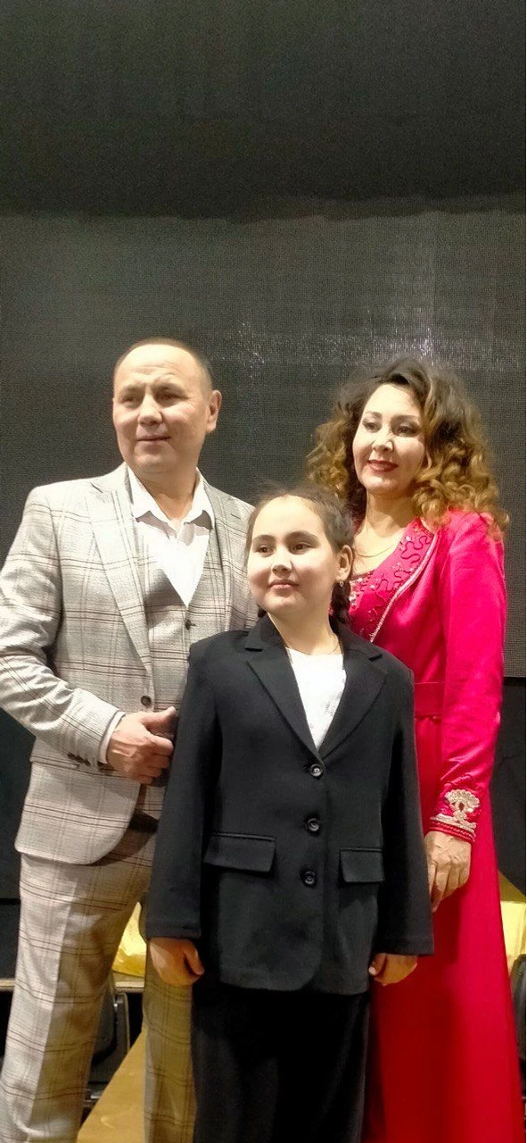 ИЖАДЫМ БӨРЙӘНЕМДӘ БӨРӨЛӘНДЕ, ти Бөрйән ҡыҙы Венера Рәхмәтуллина