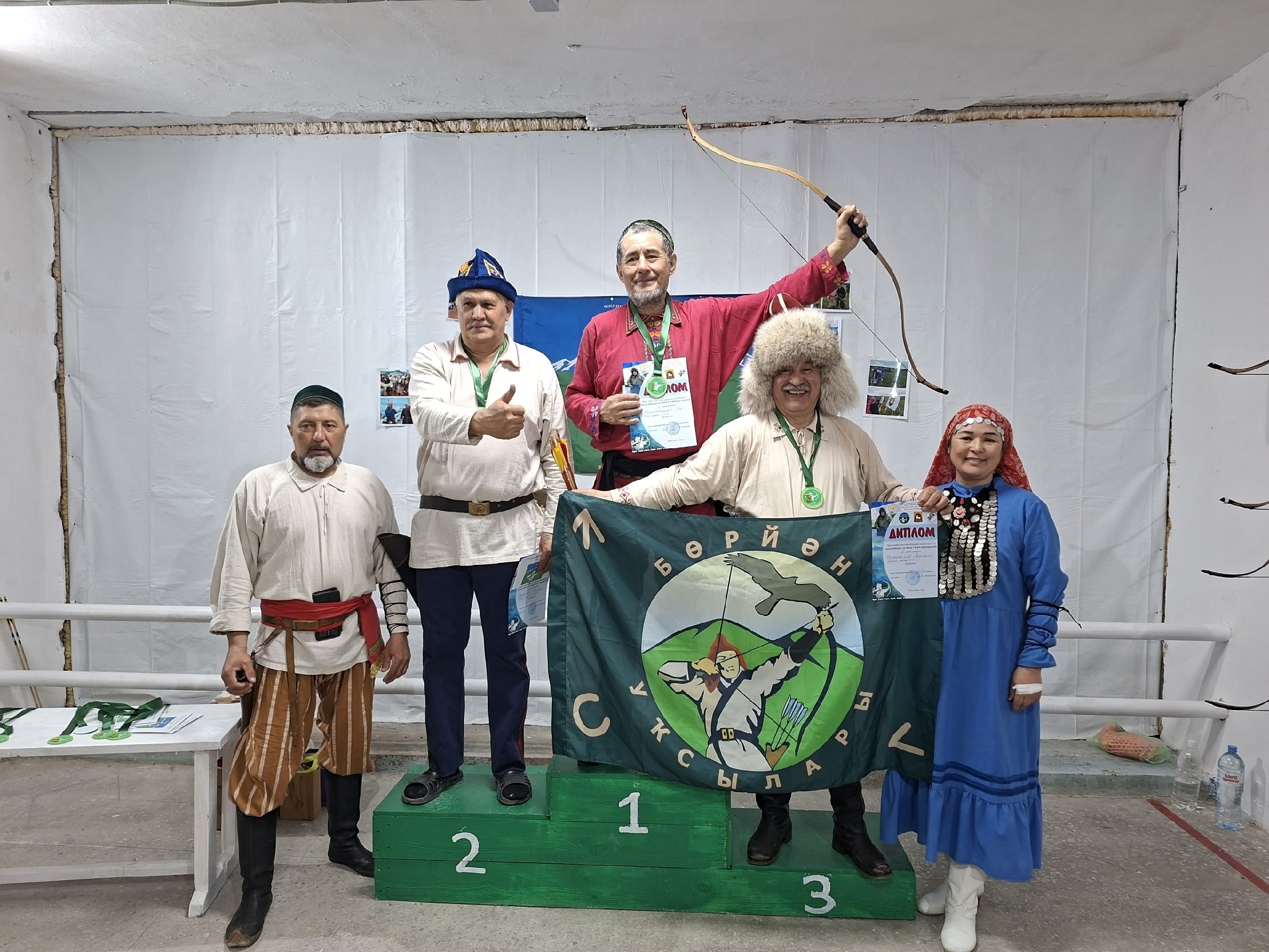 Пьедесталда - тик Бөрйән ҡыҙҙары!