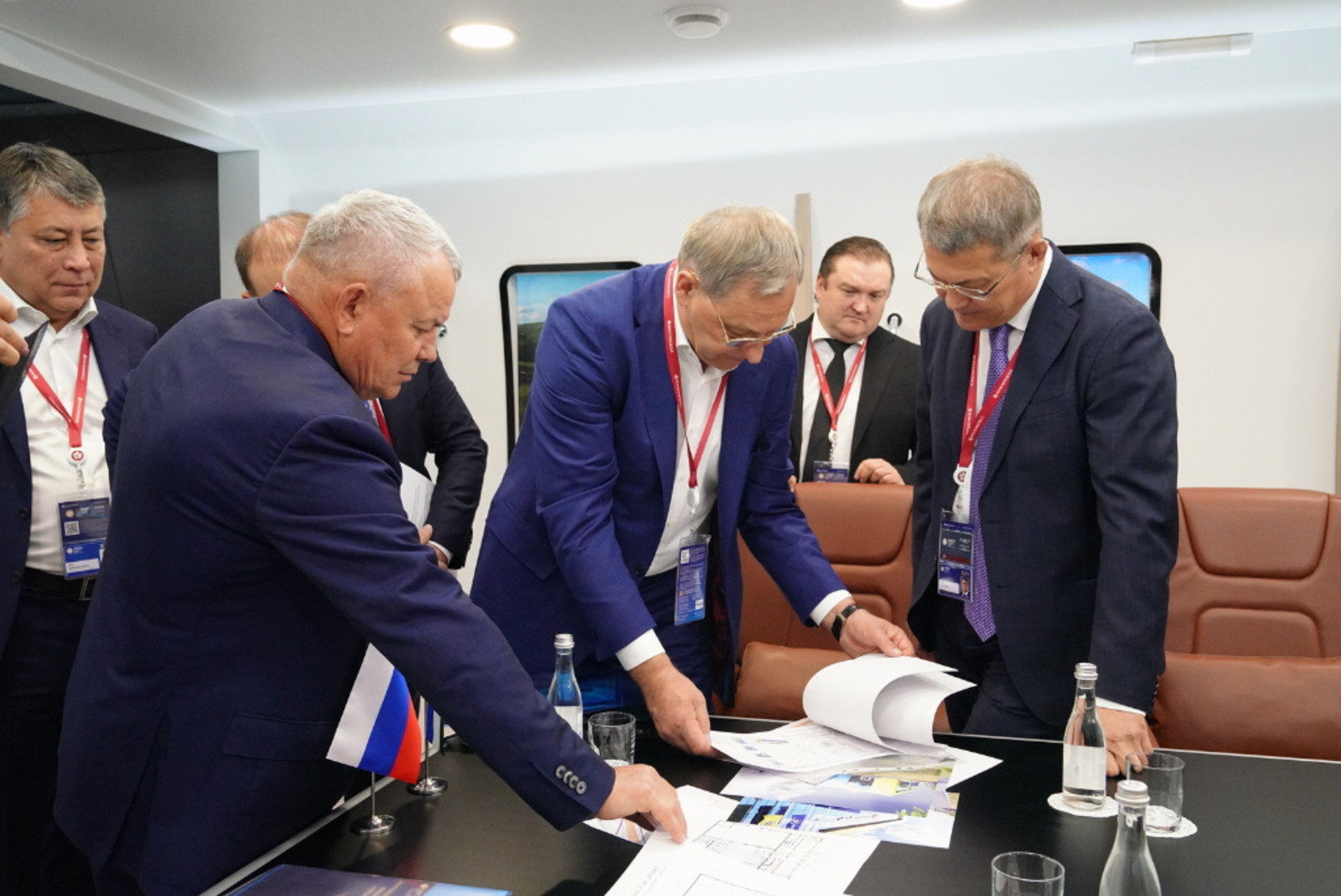 Правительство Башкортостана подписало соглашение с белорусским холдингом «АМКОДОР»