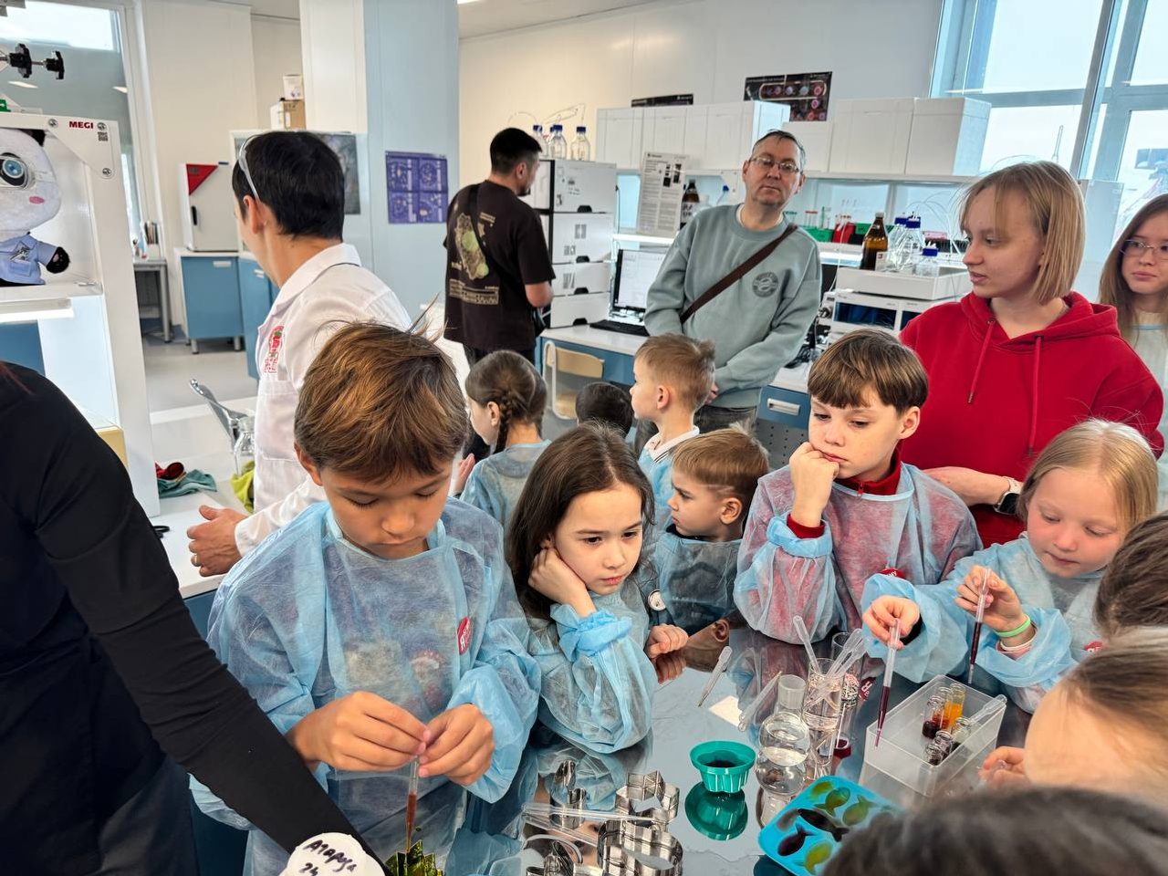 Уфимским школьникам показали лаборатории Межвузовского студенческого кампуса