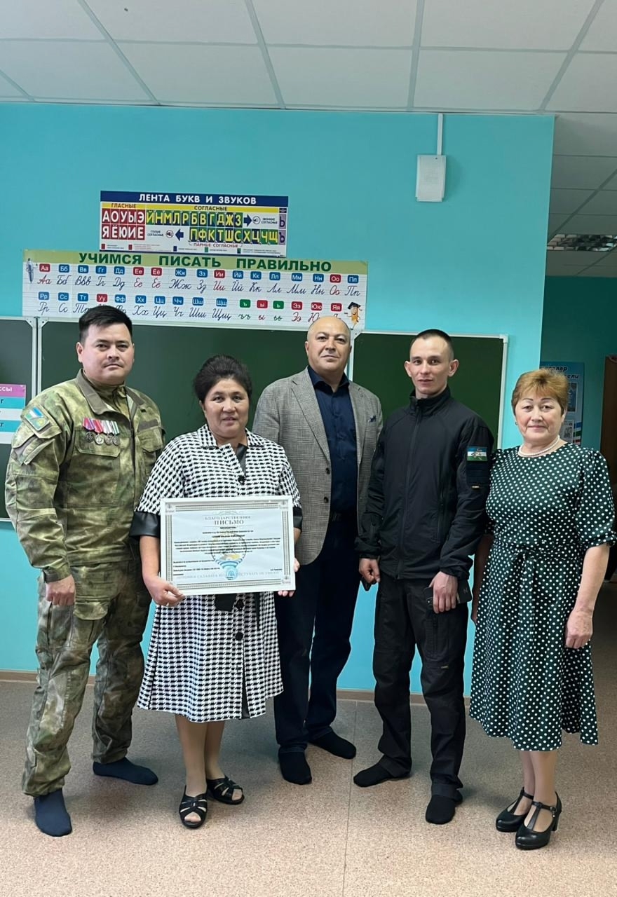 Әлфирә батальон командирының маҡтау ҡағыҙына лайыҡ булған